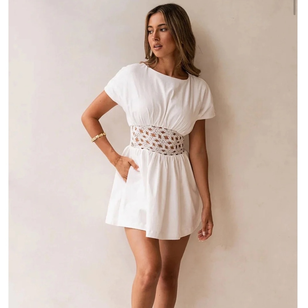 SABO White Crochet Waist Short Dress